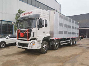 東風(fēng)天龍9.6米畜禽運(yùn)輸車