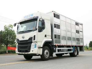柳汽9.6米畜禽運(yùn)輸車