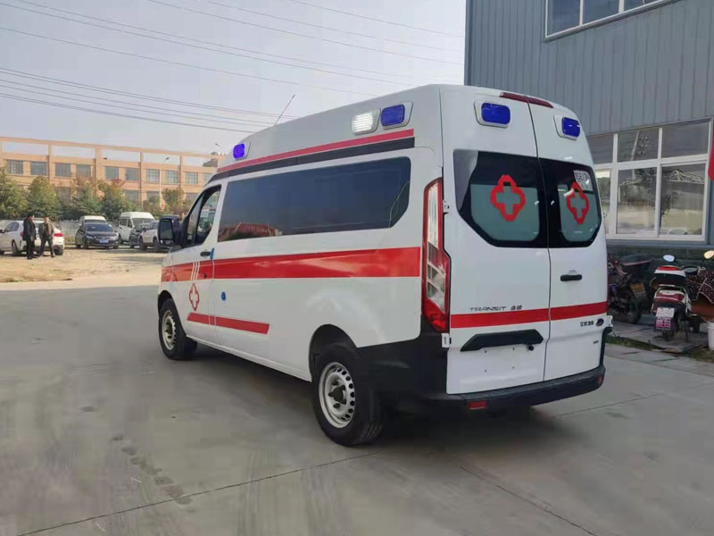 福特V362柴油版救護車