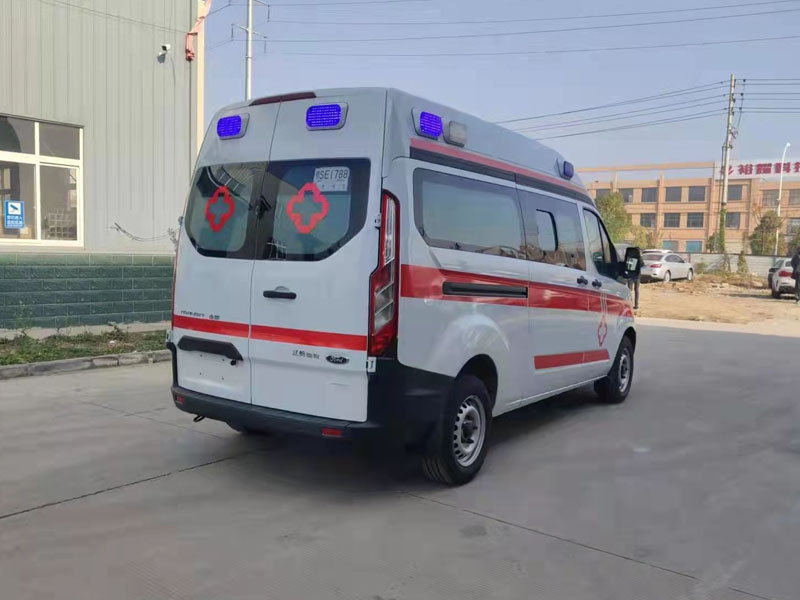福特V362柴油版救護車