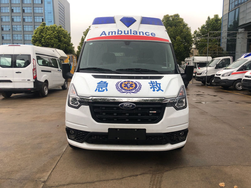 福特V348長軸高頂救護(hù)車