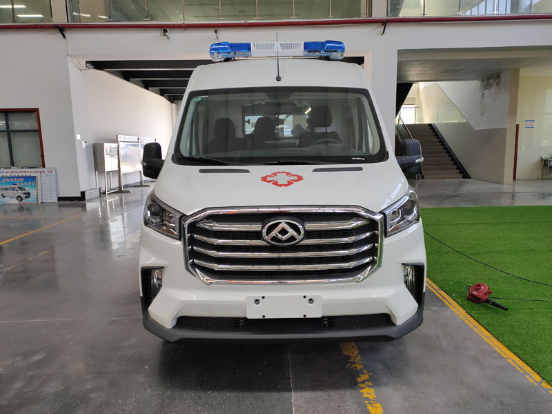 上汽大通V90監(jiān)護(hù)型救護(hù)車