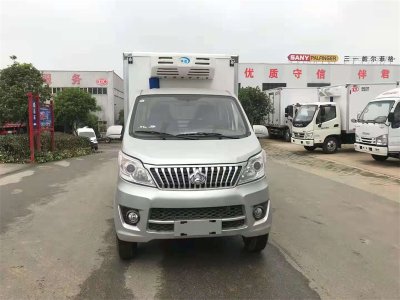 長(zhǎng)安后單輪小型冷藏車(chē)