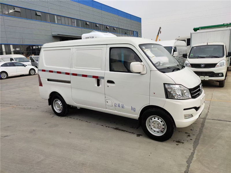 重慶長安V3面包冷藏車