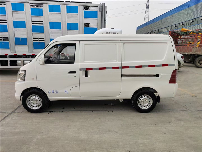 重慶長安V3面包冷藏車