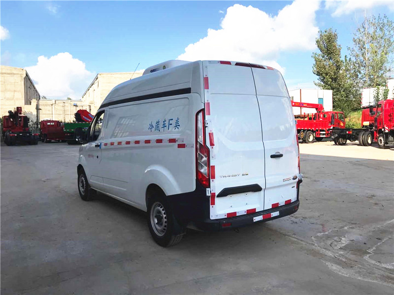 江鈴福特面包冷藏車(chē)