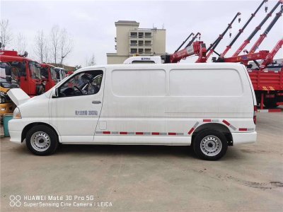 金杯新快運(yùn)面包冷藏車(chē)