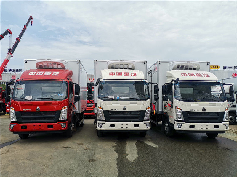 重汽豪沃4.2米冷藏車(chē)