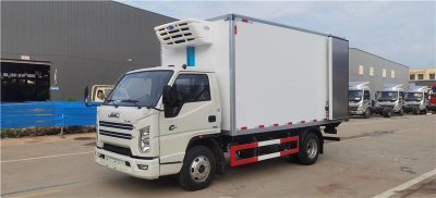 江鈴順達寬體4.2米冷藏車