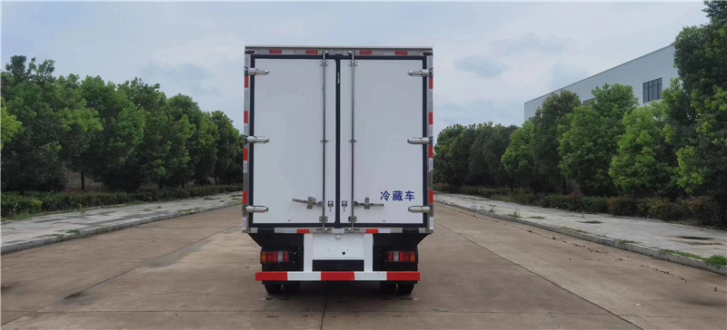 江鈴順達寬體4.2米冷藏車