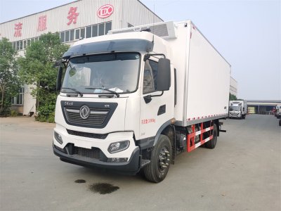 東風(fēng)天錦KR高頂雙臥冷藏車