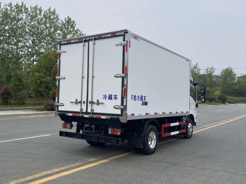 慶鈴五十鈴4.2米冷藏車
