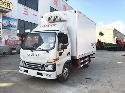 江淮駿鈴V5/4.2米冷藏車(chē)