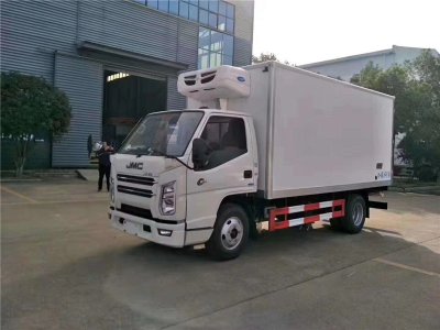 江鈴順達(dá)4.2米冷藏車(chē)