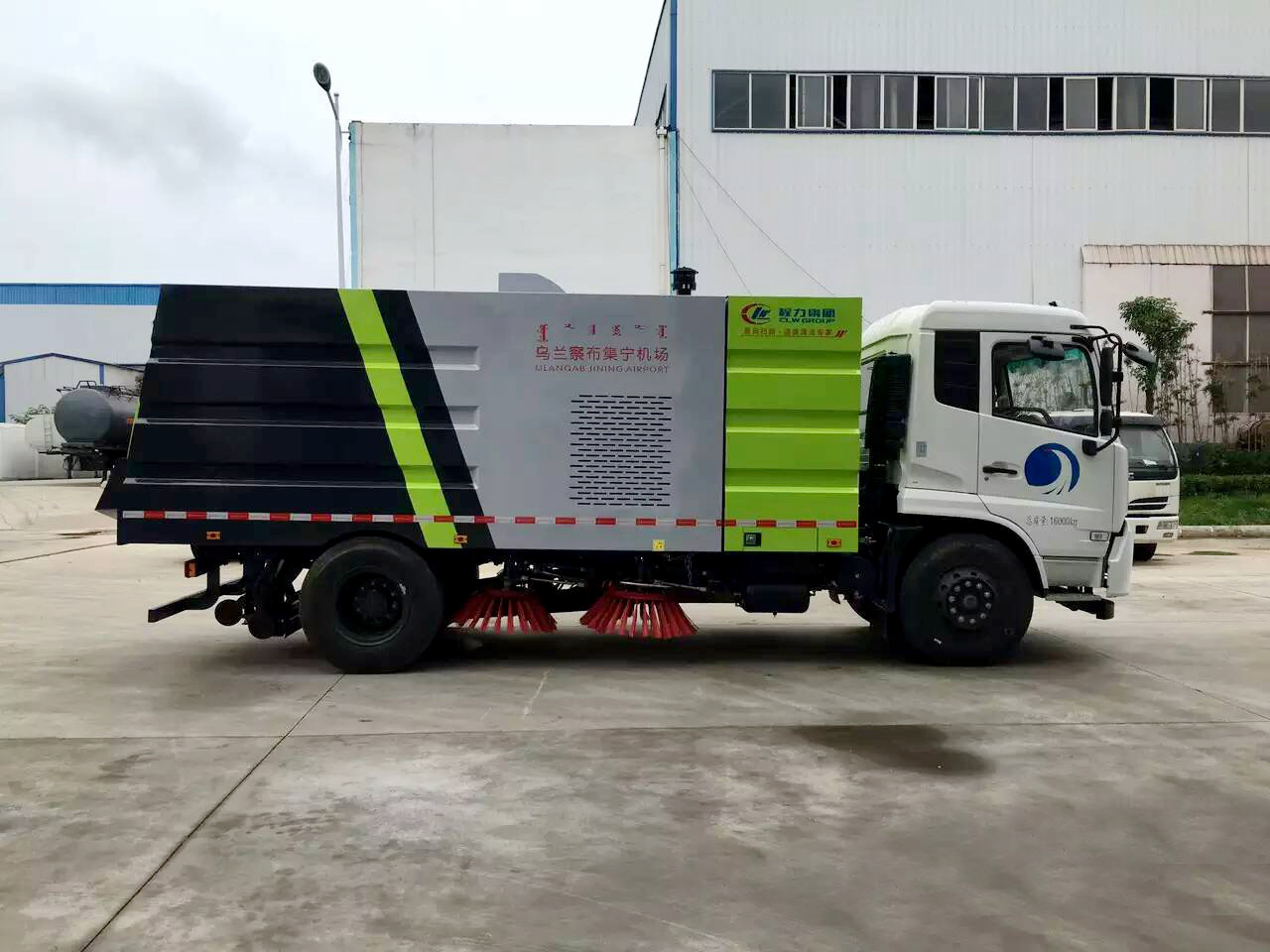 東風(fēng)天錦掃路車4立方水/8立方塵
