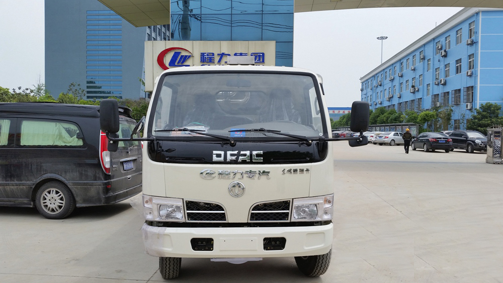 不上牌東風(fēng)福瑞掃路車(chē)1.5立方水/4立方塵