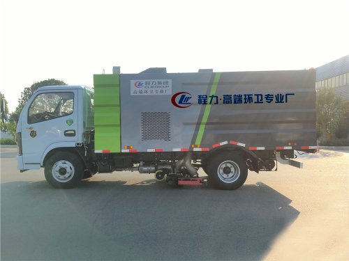 東風(fēng)多利卡吸塵車1立方水/4立方塵