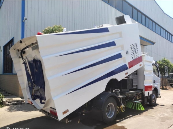 東風(fēng)天錦洗掃車7立方水/9立方塵
