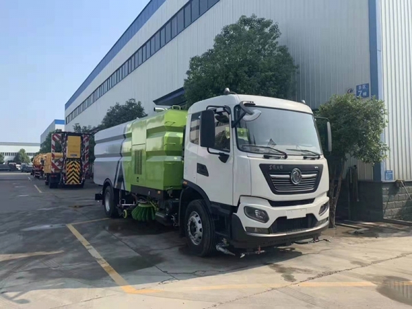 東風(fēng)天錦洗掃車(chē)7立方水/9立方塵
