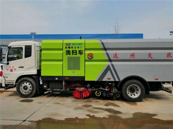 東風(fēng)天錦洗掃車(chē)