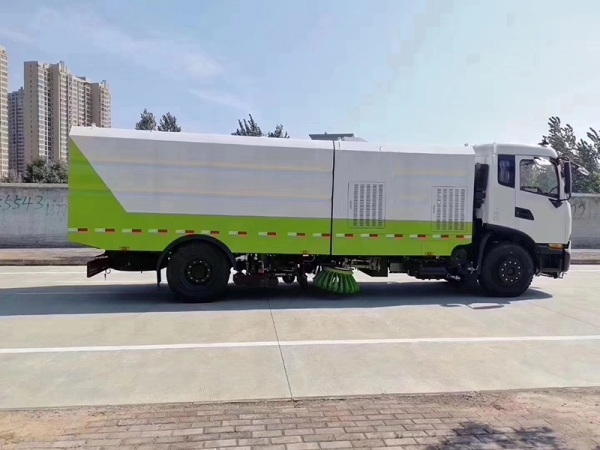 東風(fēng)天錦洗掃車(chē)7立方水/9立方塵