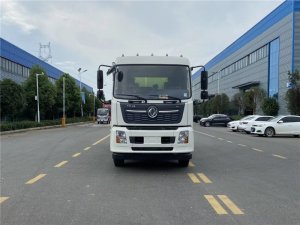 東風(fēng)天錦12方掃路車