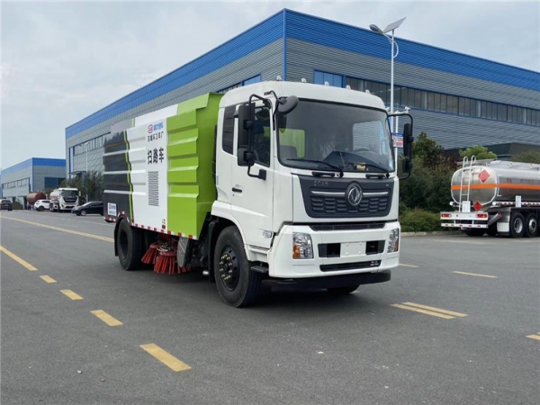 東風(fēng)天錦12方掃路車