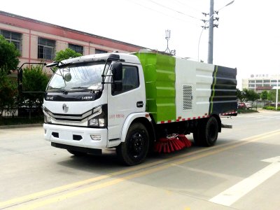 東風(fēng)大多利卡掃路車
