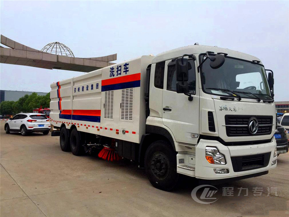 東風天龍后雙橋洗掃車13立方水/9立方塵