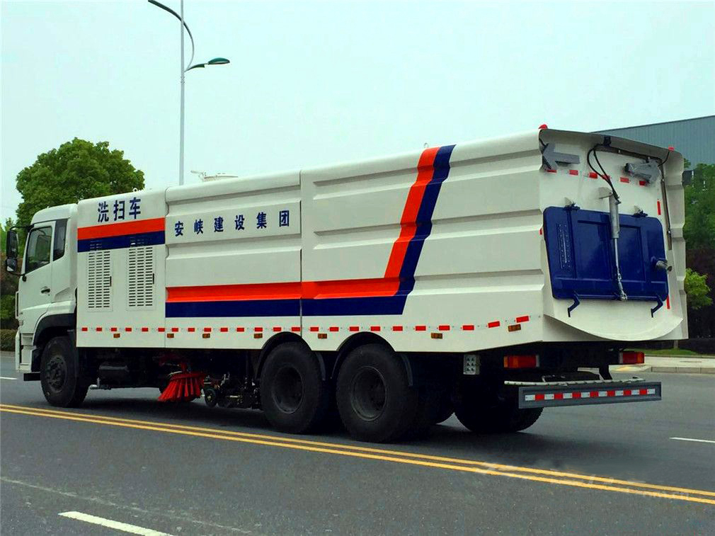 東風天龍后雙橋洗掃車13立方水/9立方塵