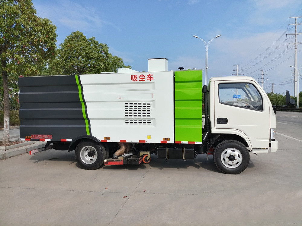 東風(fēng)D6吸塵車1立方水/4立方塵