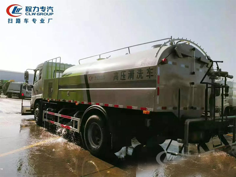 東風(fēng)天錦路面高壓清洗車