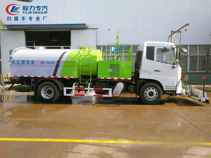 東風(fēng)天錦路面高壓清洗車