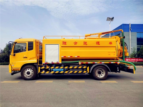 東風(fēng)天錦15立方清洗吸污車