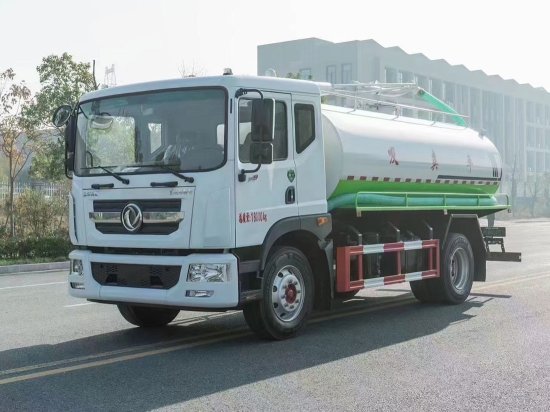 東風D9/12立方吸糞車