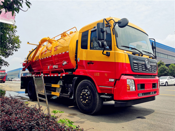 東風(fēng)天錦15立方清洗吸污車
