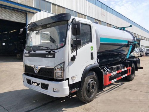 東風(fēng)D7/8立方吸污車