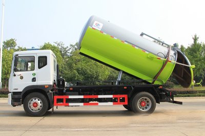 東風(fēng)D9/10-12立方吸污車