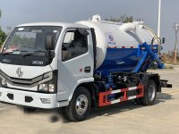 東風(fēng)小多利卡5立方吸污車