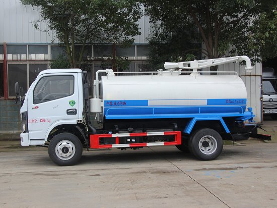 東風小福瑞卡5立方吸糞車