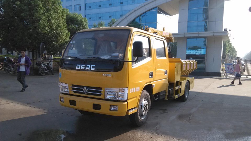 東風雙排3立方藍牌清淤車
