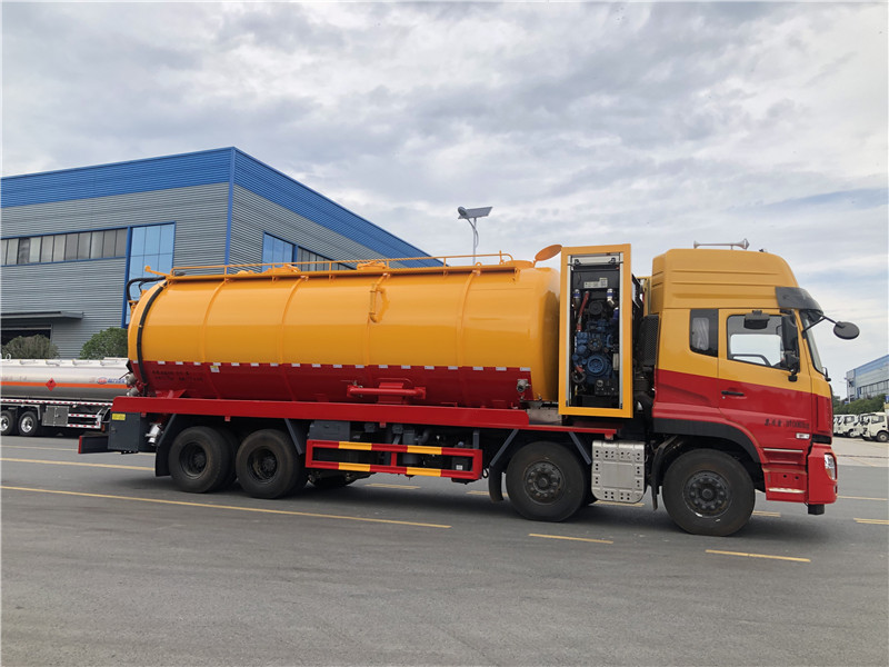 東風(fēng)天龍33立方清洗吸污車