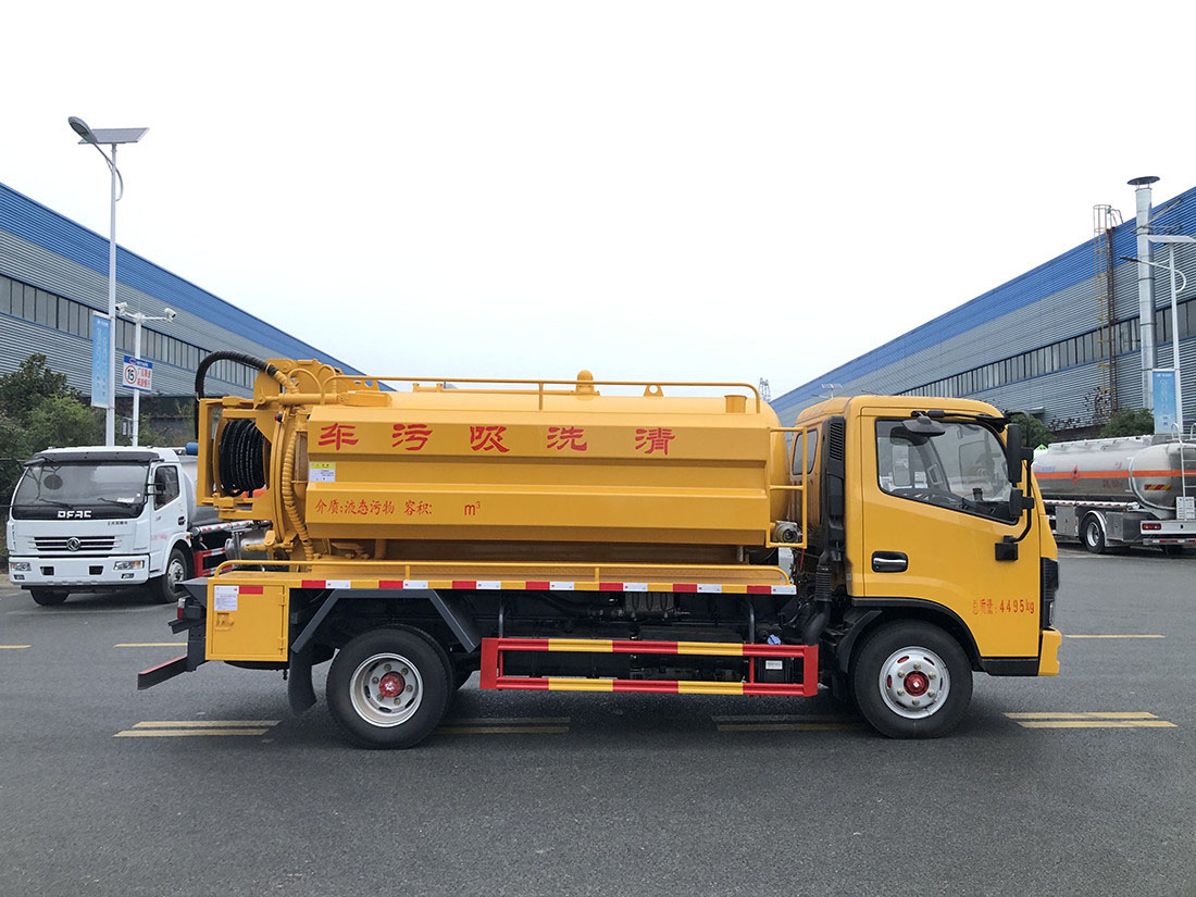 東風多利卡6立方清洗吸污車