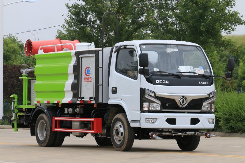 東風(fēng)小福瑞卡5立方抑塵車
