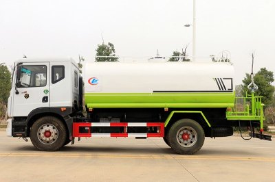 東風(fēng)D9/12-14立方灑水車