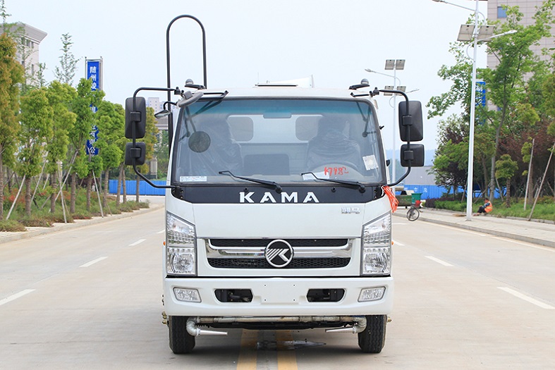 凱馬藍(lán)牌5立方多功能抑塵車