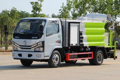 東風(fēng)多利卡5立方多功能抑塵車
