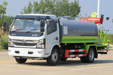 東風(fēng)大多利卡9立方噴霧車