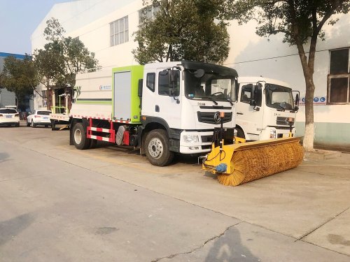 東風(fēng)華神T5霧炮車10立方/50-100米霧炮