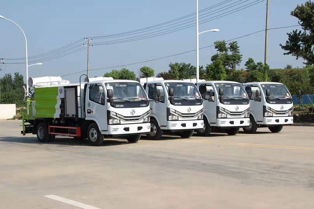 東風(fēng)D6/5立方藍(lán)牌抑塵車(chē)30米
